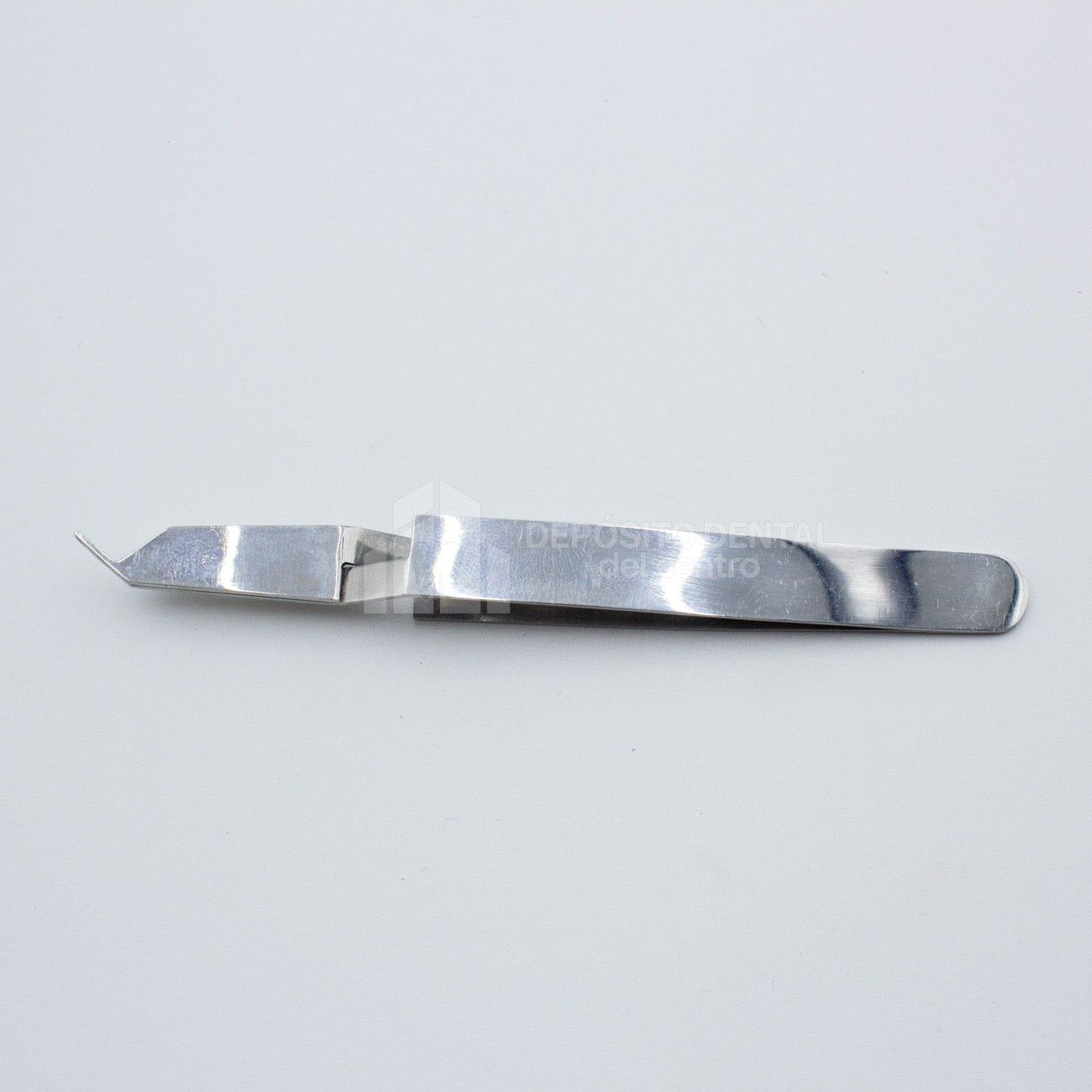 Pinza para Brackets con Punta Curva